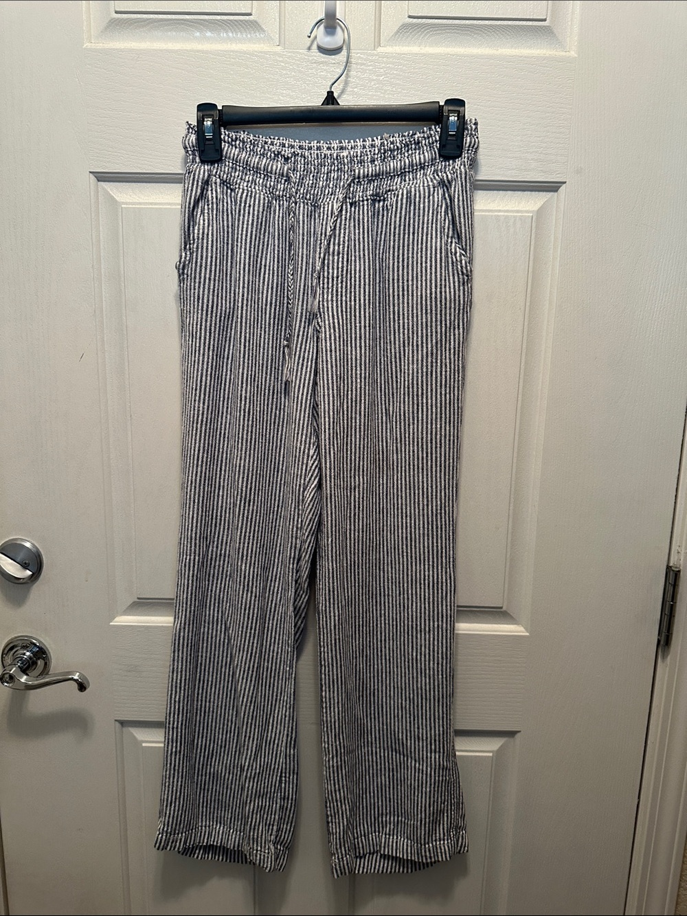 Women's Blue and White Striped Straight-Leg Pants Beachy Nautical Size M